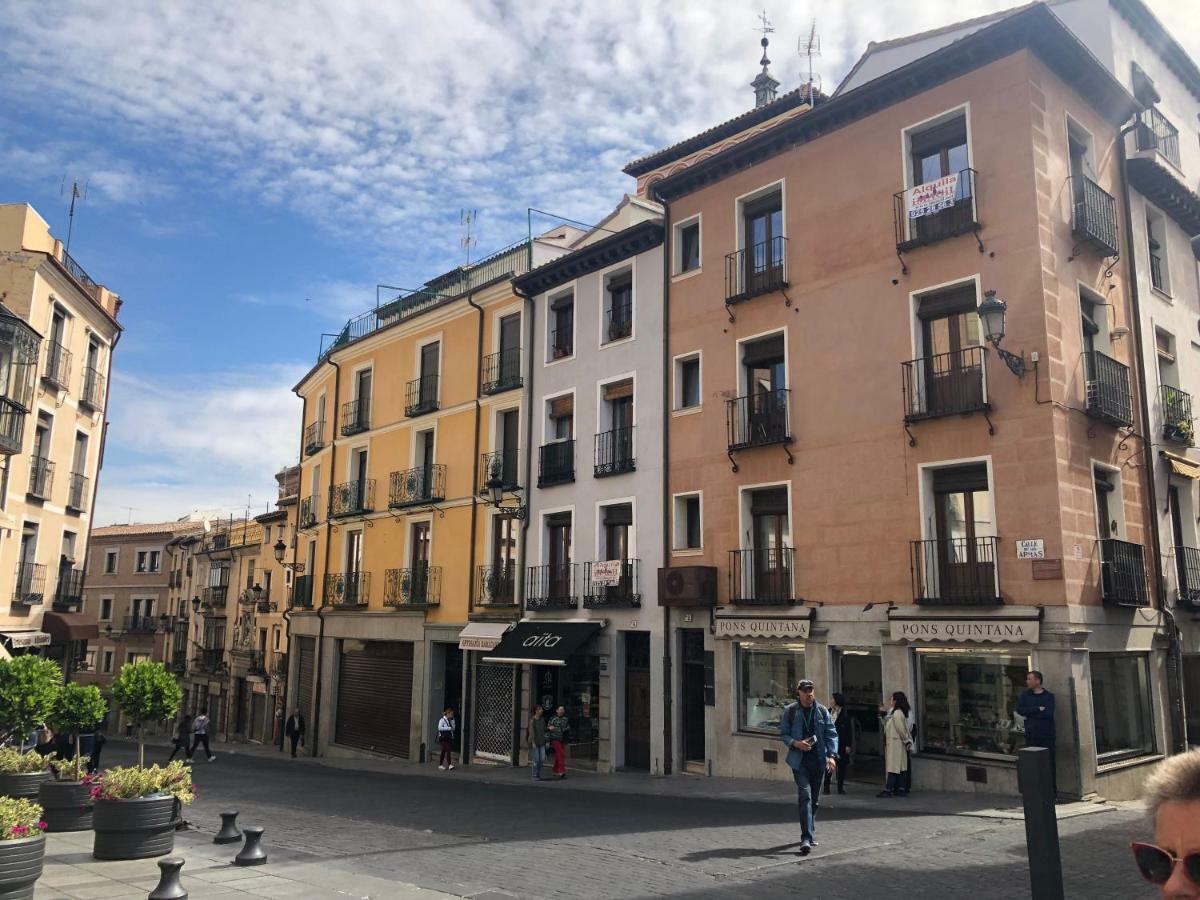 Don Quijote Apartment Toledo Exterior photo